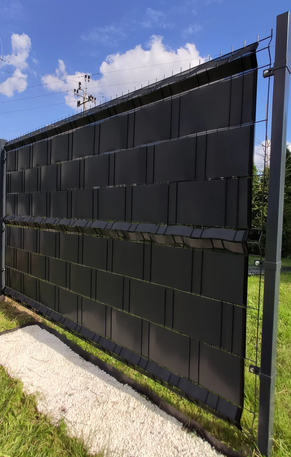 Brise-vue en PVC d'excellente qualité 15 - 19 cm x 26 m + 20 clips – Image 3